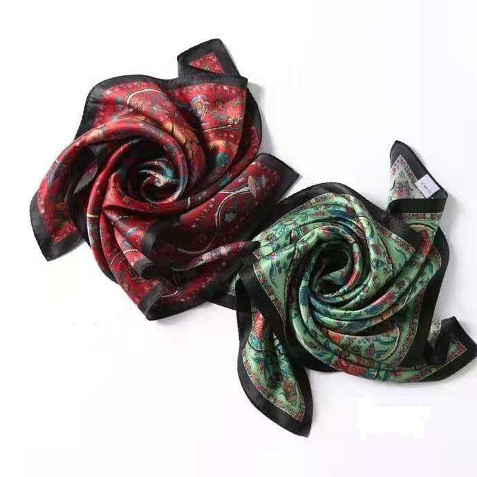 Pañuelos personalizados Pañuelos de seda impresos con logotipo
